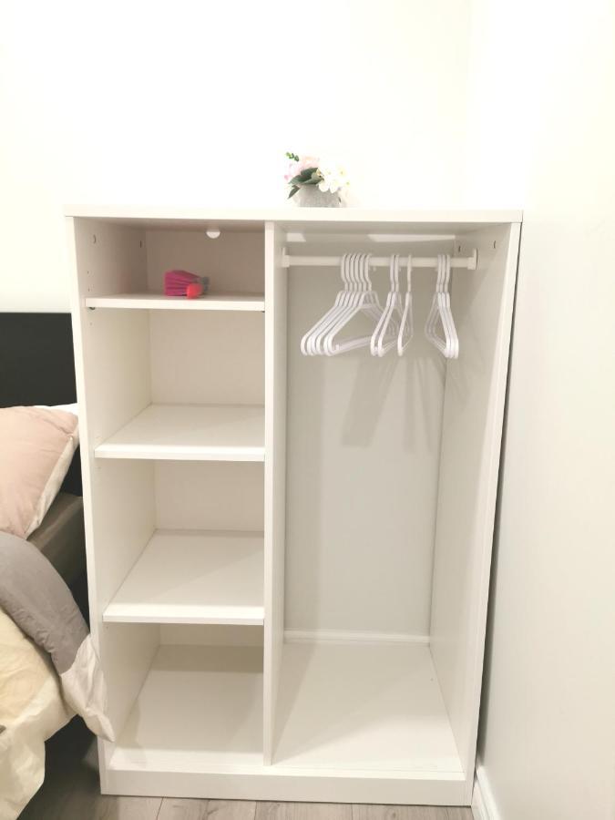 Perfect location comfort private house lower level 2 bedroom unit Mississauga Extérieur photo