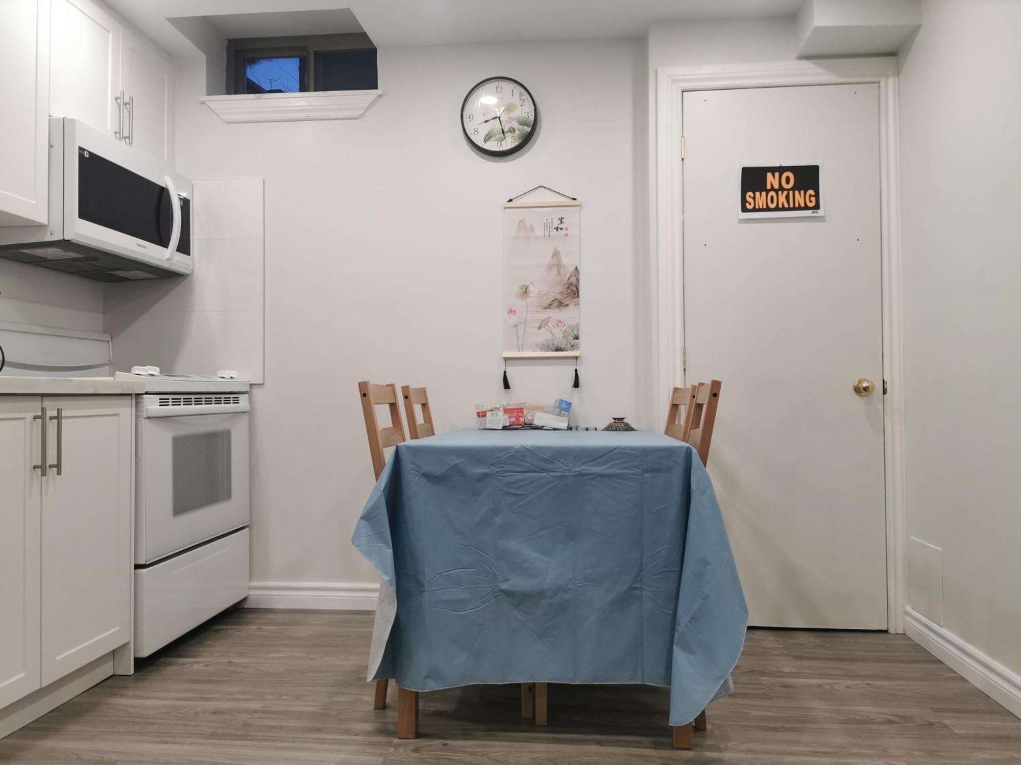 Perfect location comfort private house lower level 2 bedroom unit Mississauga Extérieur photo